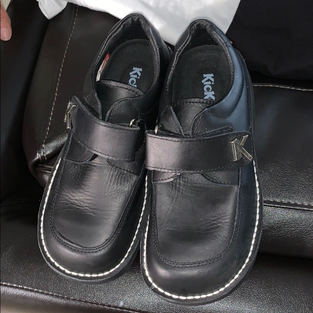 New school black leather shoes